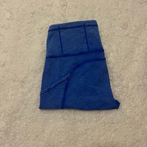Rare Lululemon unique royal blue dye size 4 leggings. One of a kind color.